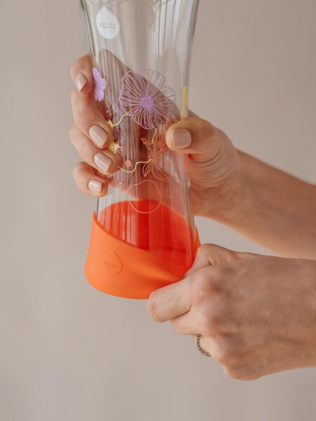Skleněná lahev EQUA Poppy 550 ml