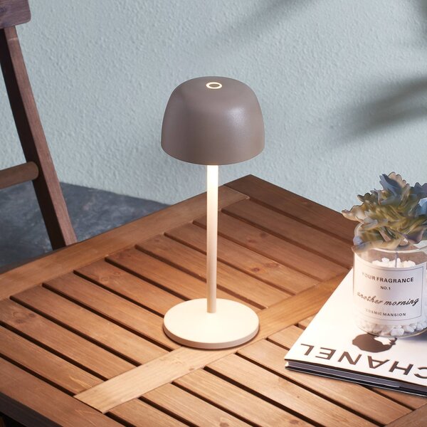 Lindby LED stolní lampa Arietty, béžová, stmívatelná, IP65, stmívatelný, Krémová / jantar, Obývací pokoj / jídelna, Hliník, Moderní