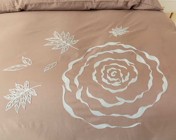 Povlečení z mikrovlákna EMBROSA světle hnědé Rozměr povlečení: 70 x 80 cm | 140 x 200 cm