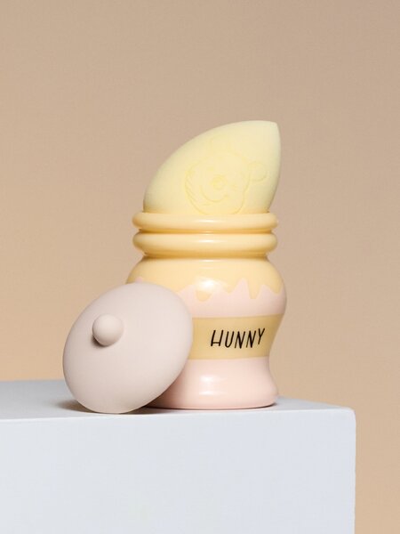 Sinsay - Houbička na make-up s pouzdrem Winnie the Pooh - žlutá