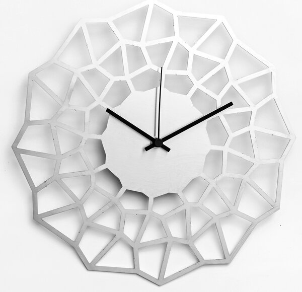 Středně velké nerez nástěnné hodiny, ocel 30x30cm: Ametyst | atelierDSGN