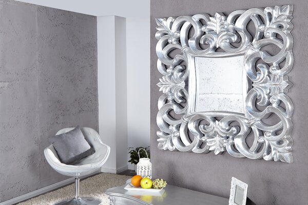 Modern Baroque Period Nástěnné zrcadlo Vedine, 75 cm, stříbrné, starožitné