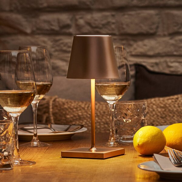 Sigor LED dobíjecí stolní lampa Nuindie mini, USB-C, bronzová, IP54, stm., stmívatelný, Bronz / starožitná mosaz, Obývací pokoj / jídelna, Hliník, Moderní
