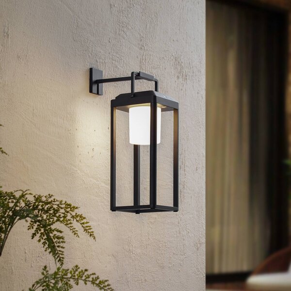 Lucande LED solární nástěnné svítidlo Tilena, hranaté, černé, hliník, stmívatelný, Černá, Hliník, Moderní