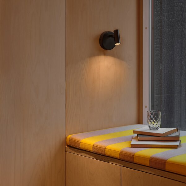 Nordlux Nástěnné LED svítidlo OMARI černé 3,2W, v. 10 cm, 2700K