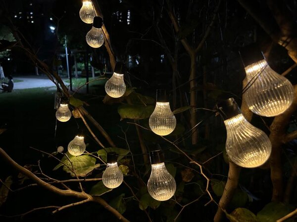 Garden Line Solární LED světelný řetěz Stripes 3,8 m černý/teplá bílá