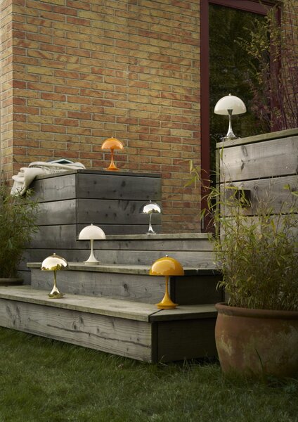 Přenosná lampa Panthella 160 V3 Opal Beige/Chrome