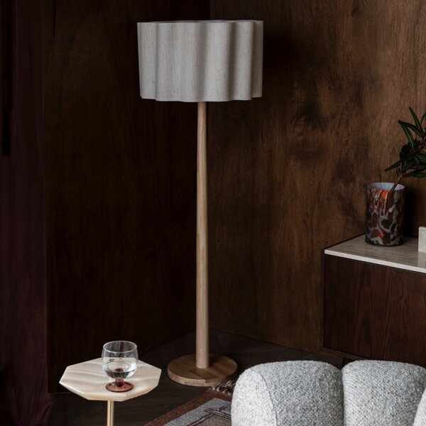 Dutchbone Dřevěná stojací lampa SCALLOP 149 cm