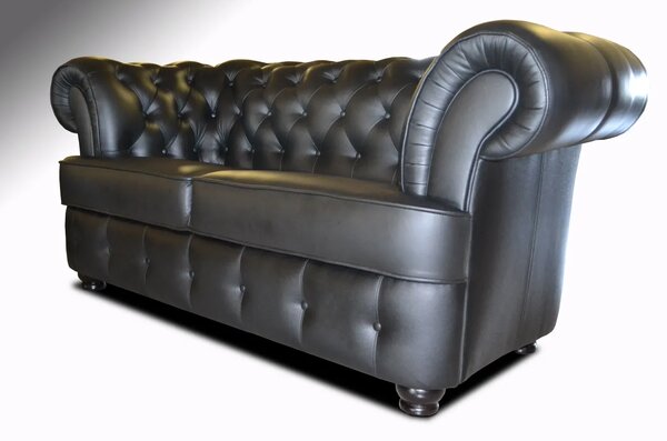 Chesterfield Winchester: Pohovka pro 2 osoby