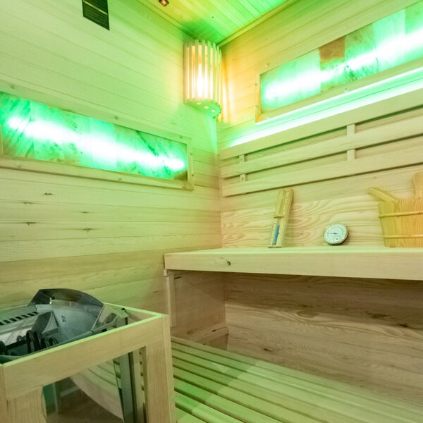 BPS-koupelny Finská sauna Relax HYD-6193 140x150, 3-4 osoby