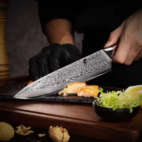 Japonský šéfkuchařský nůž z damaškové oceli SaKuRo Red Pakka 20,3 cm