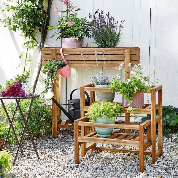 NEW GARDENING Police na rostliny