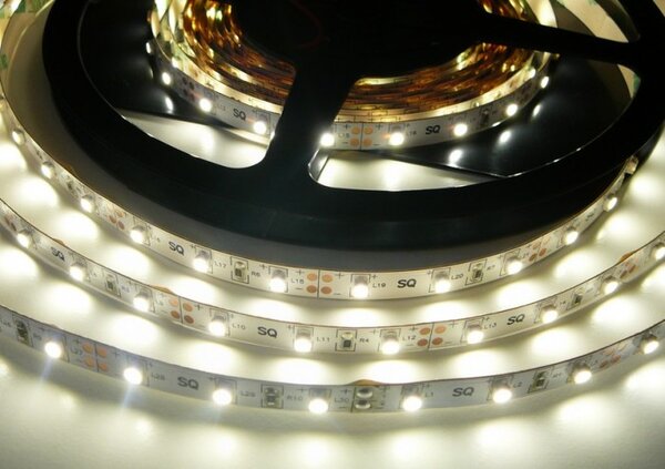 LED pásek SC1260 12V 4,8W/m 60LED/m Barevná teplota: denní bílá