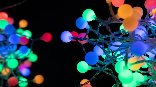 TESLA lighting Tesla - dekorativní řetěz Baňka 1,8cm, 80LED, RGB, 230V, 8m + 3m kabel, časovač, IP44