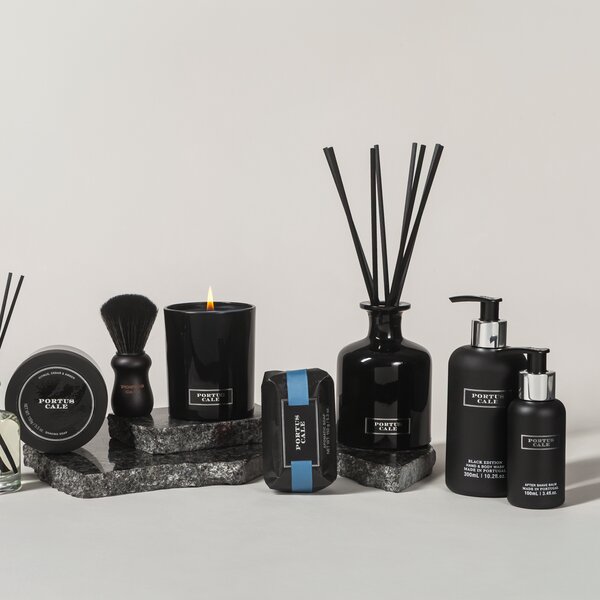 CASTELBEL Portus Cale Black Edition Vonná svíčka, 210 g