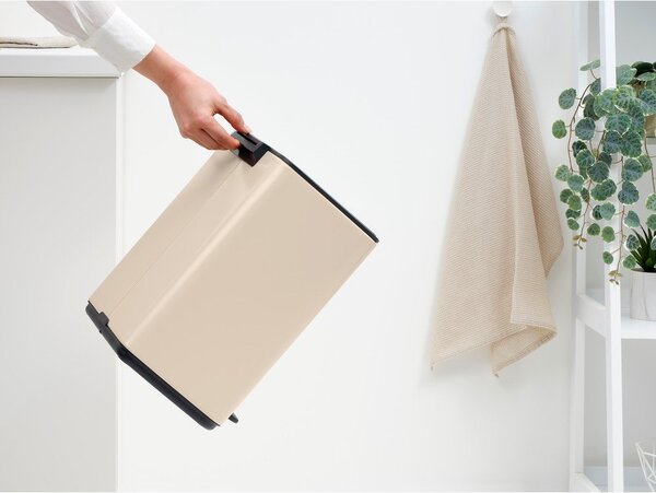 Béžový nášlapný ocelový odpadkový koš 12 l Bo – Brabantia