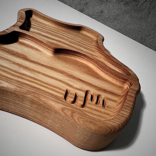 Wooden Mooden Zajímavý dřevěný servírovací tác Vlnka Materiál: Dub