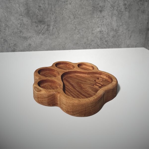 Wooden Mooden Dřevěný servírovací tácek Tlapka Materiál: Jasan
