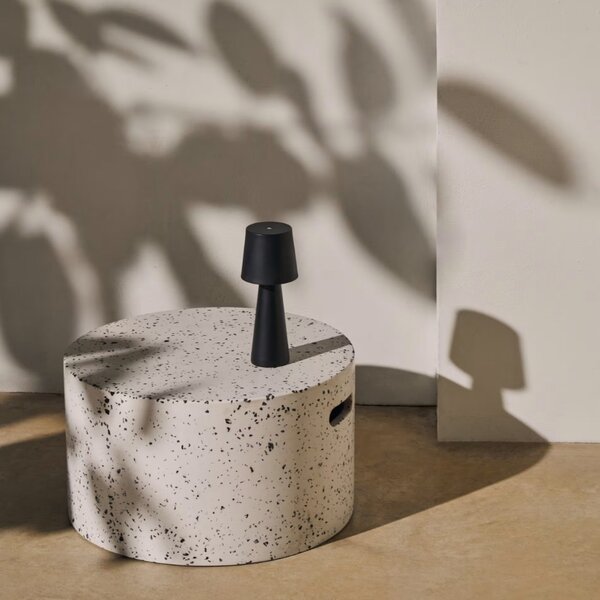 Bílý cementový konferenční stolek Kave Home Jenell 52 cm