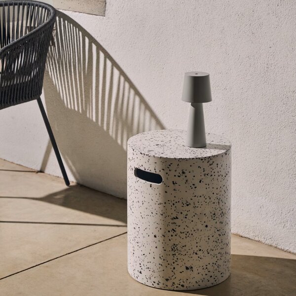 Bílý cementový odkládací stolek Kave Home Jenell 35 cm