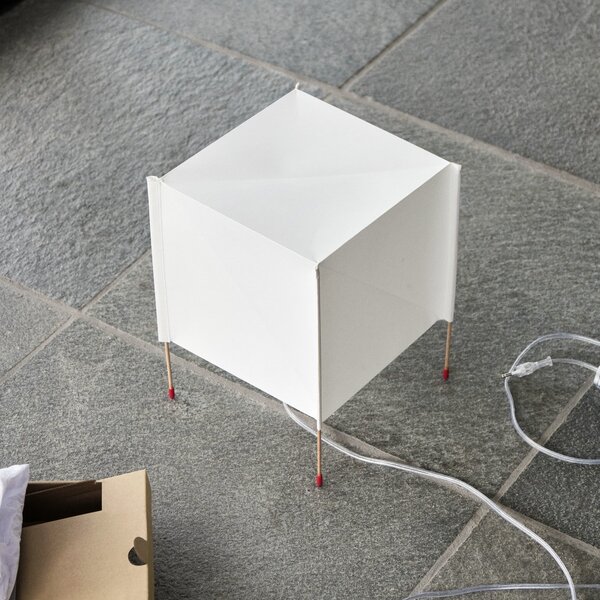 HAY Stolní lampa Paper Cube