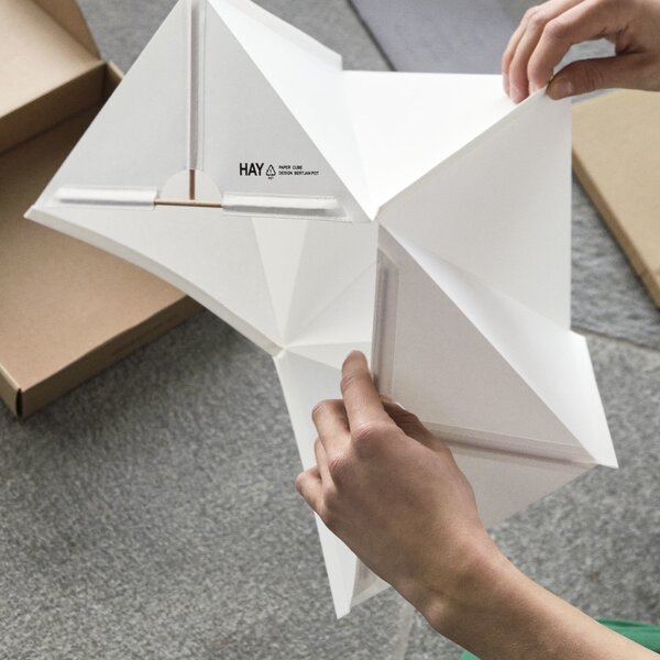 HAY Stolní lampa Paper Cube