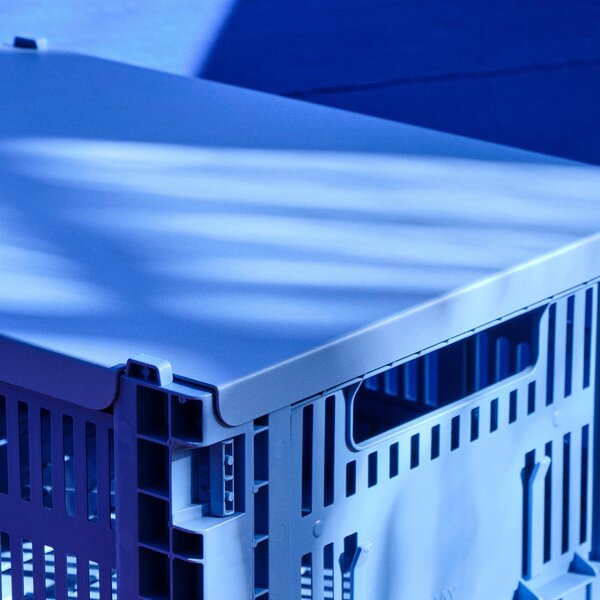 HAY Úložný box Colour Crate, Medium, Electric Blue