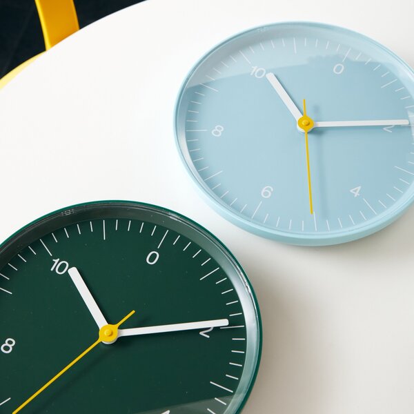 HAY Nástěnné hodiny Wall Clock, Green