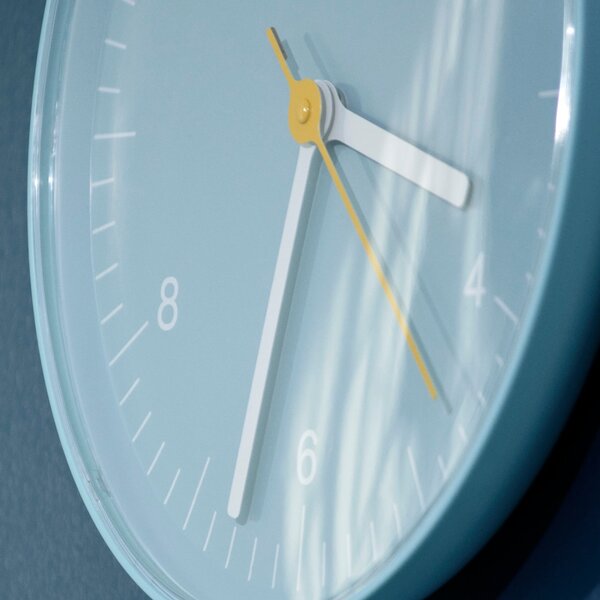 HAY Nástěnné hodiny Wall Clock, Blue