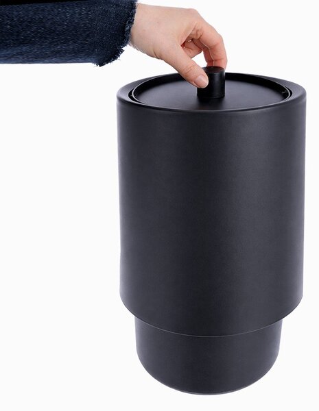 Černý plastový odpadkový koš 6 l – Orion