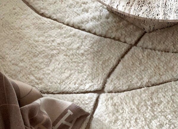Linie Design Koberec Lineal Sweep White, přírodně bílý Rozměr: 140x200 cm