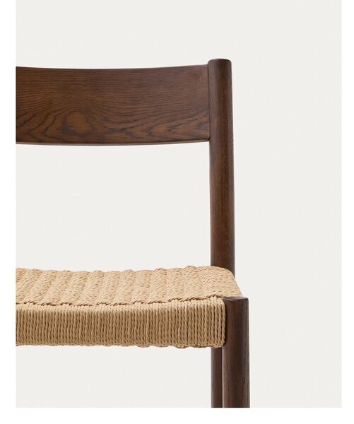 Hnědá/v přírodní barvě barová židle z dubového dřeva (výška sedáku 65 cm) Yalia – Kave Home