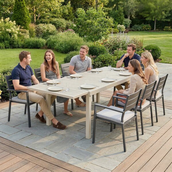 Outsunny rozkládací zahradní jídelní stůl — 150/225 × 85 × 75 cm, hliníková lamelová deska, pro 6–8 osob | Aosom