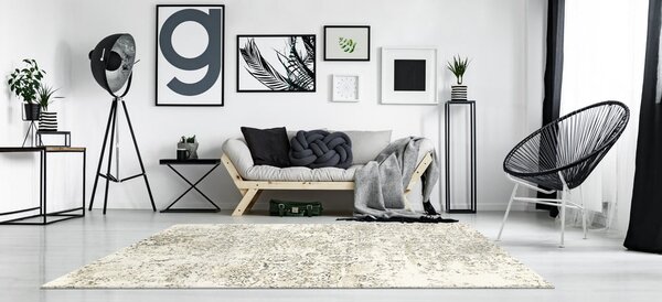 Bílý koberec 133x190 cm Lush – FD