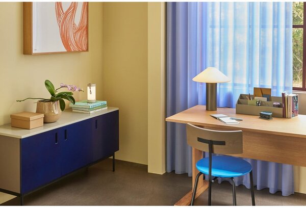 Pracovní stůl s deskou v dubovém dekoru 70x140 cm Forma – Hübsch