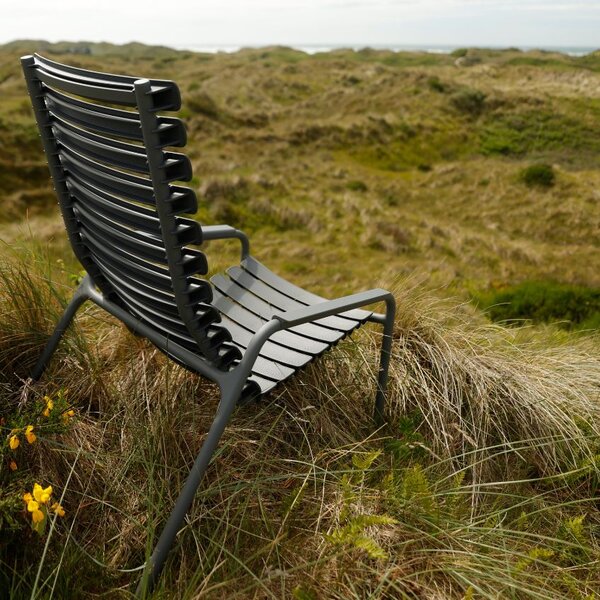 Černé plastové zahradní lounge křeslo HOUE ReCLIPS