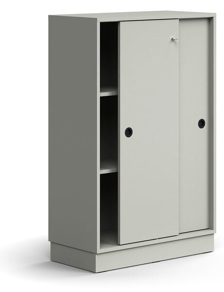 AJ Produkty Skříň s posuvnými dveřmi QBUS, 2 police, sokl, úchytky, 1252x800x400 mm, světle šedá