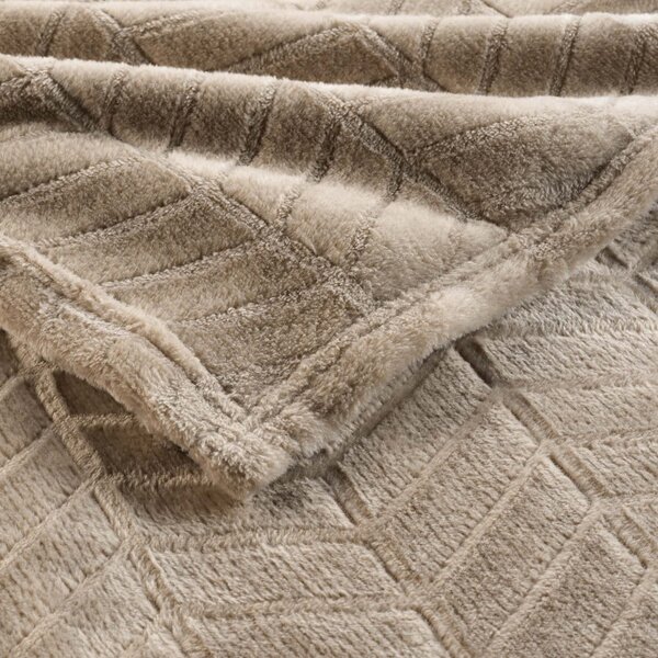 Světle hnědý přehoz z mikroflanelu 180x220 cm Arya – douceur d'intérieur