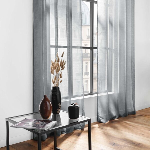 Šedá voálová záclona 140x240 cm Lissea – douceur d'intérieur