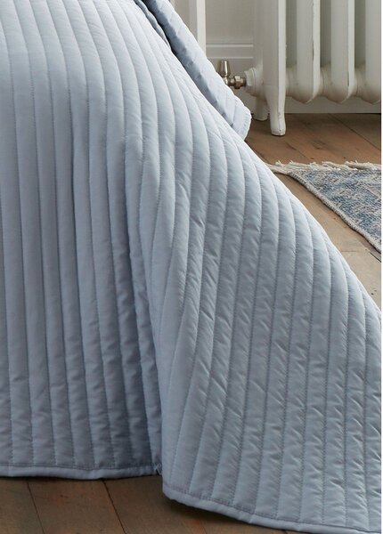 Modrý prošívaný přehoz 230x220 cm Quilted Lines – Bianca