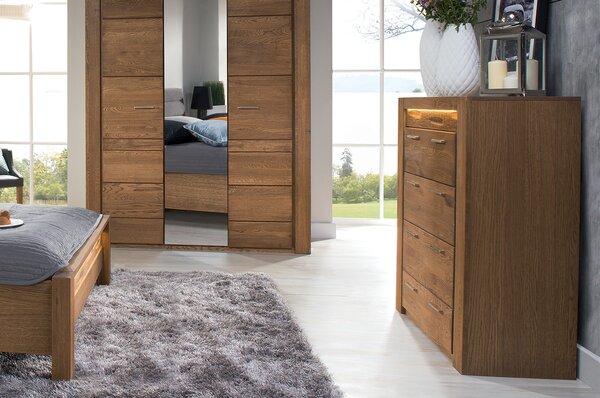 Szynaka Komoda Velvet II 75 105 cm z masivu s LED osvětlením dub Rustikal