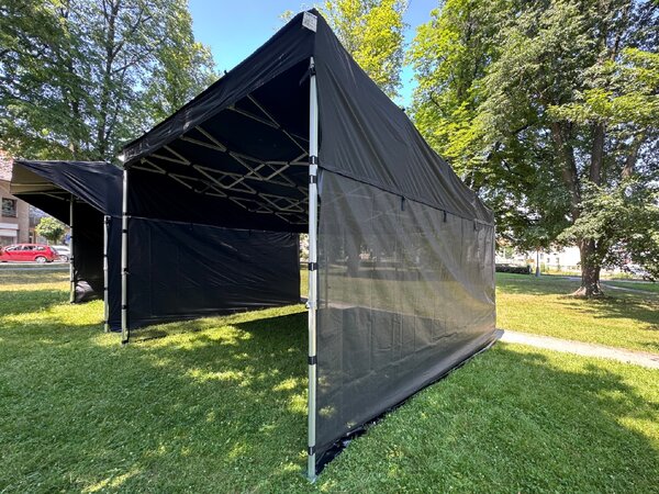 Nůžkový podiový stan 4,5x4,5 m FOH Typ konstrukce: S INTEGROVANÝM KŠILTEM