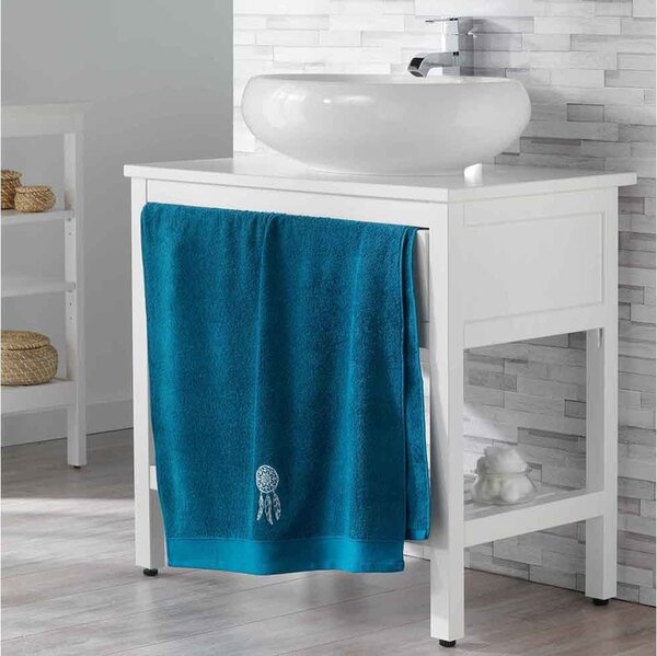 Tmavě modrý ručník s vyšívaným vzorem 70 x 130 cm