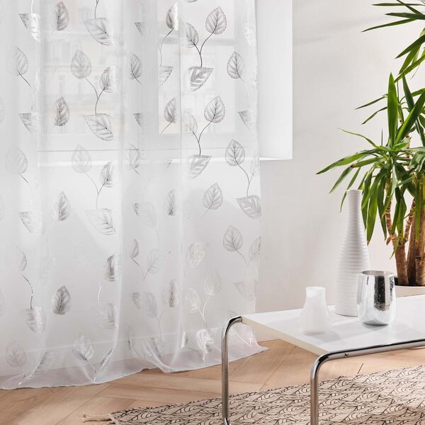 Záclona v bílé a stříbrné barvě 140x280 cm Edelia – douceur d'intérieur