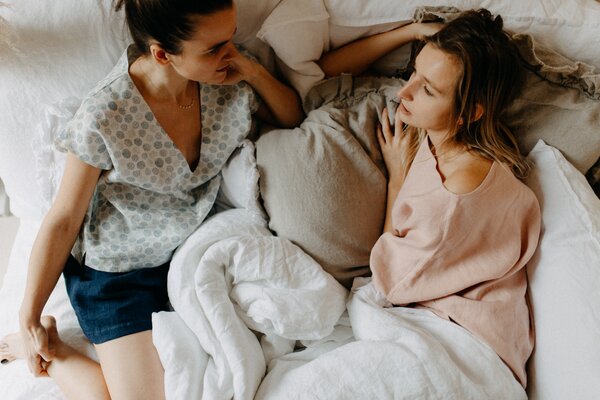 L I I N Lněný povlak na polštář s volánem PŘÍRODNÍ Velikost: 50 x 60 cm