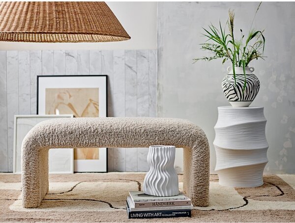 Krémová lavice z textilie bouclé Bobbie – Bloomingville