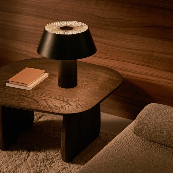 Černá kovová stolní lampa Kave Home Ancare