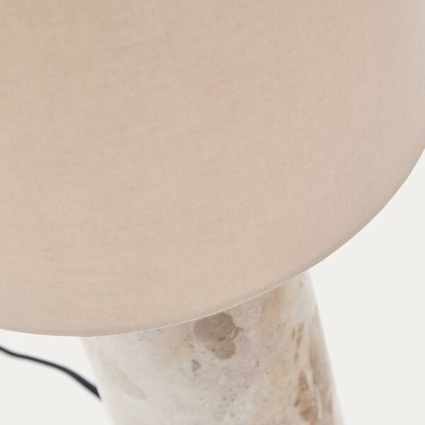 Béžová mramorová stolní lampa Kave Home Raze