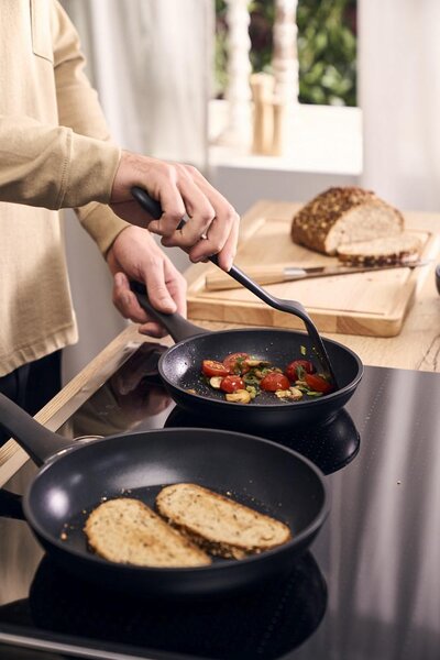 SADA PÁNVÍ vrstva z keramiky 2dílné 24/28 cm Henckels by ZWILLING - Online Only vaření, Online Only