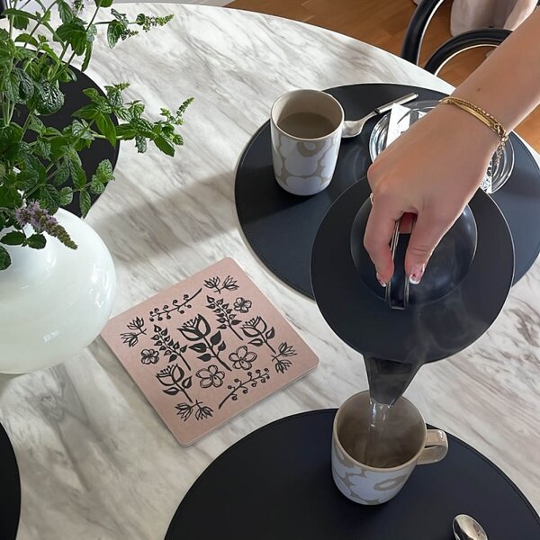 Kulaté prostírání, recyklovaná kůže / černé
